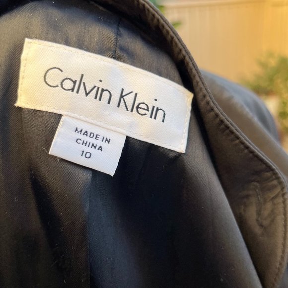 Calvin Klein trench coat - Picture 5 of 6
